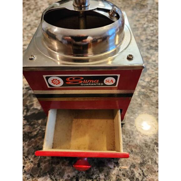 Hand Crank Vintage Coffee Grinder - Picture 4 of 4